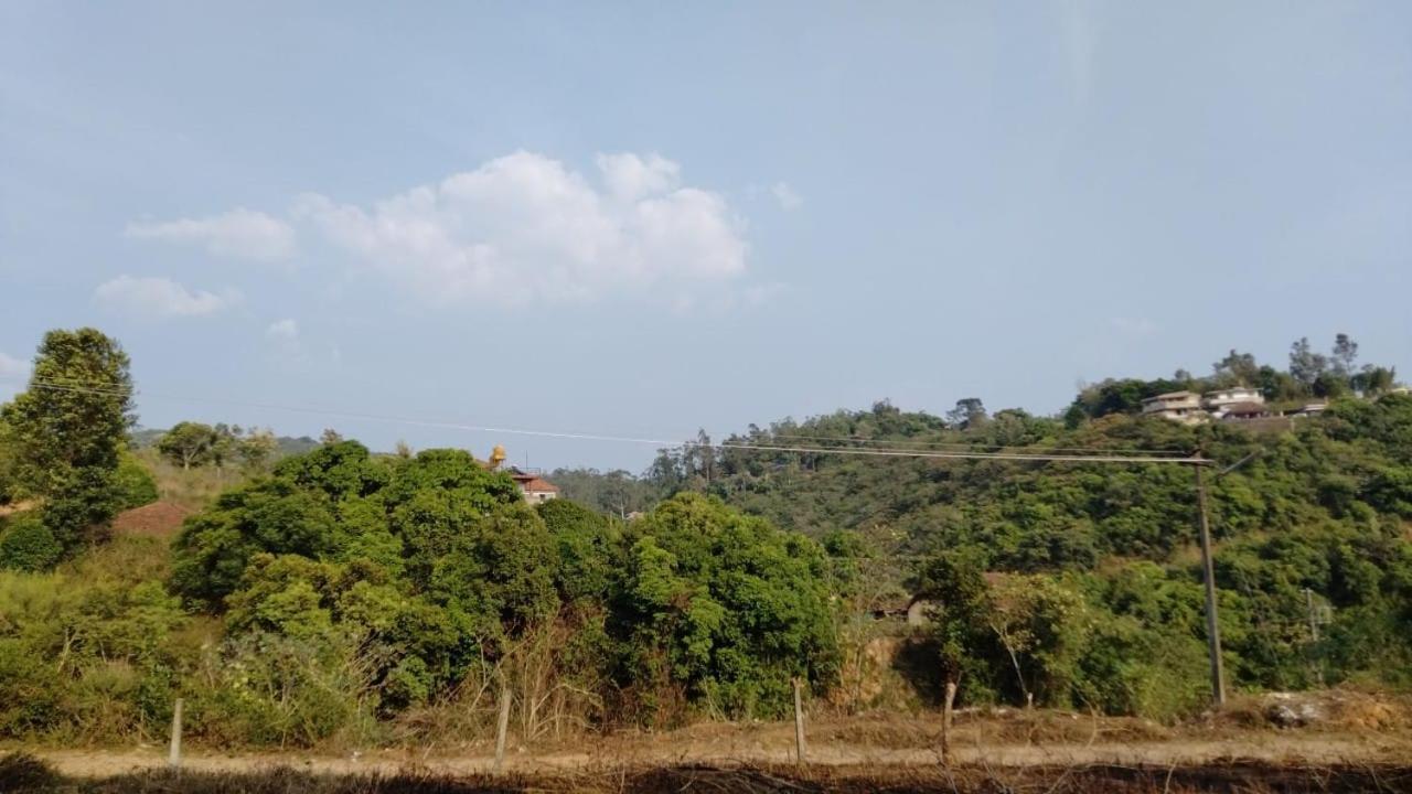 Snowdrop Inn Coorg Мадікері Екстер'єр фото